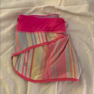 Lululemon shorts size 6